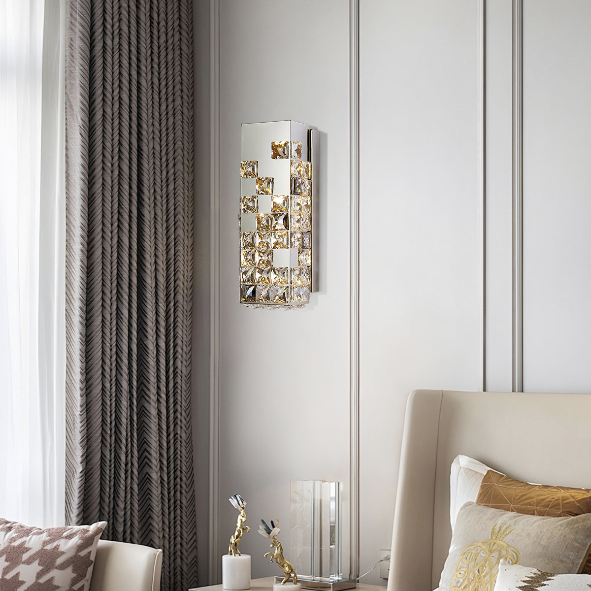 Halo K9 Crystal Wall Lamp