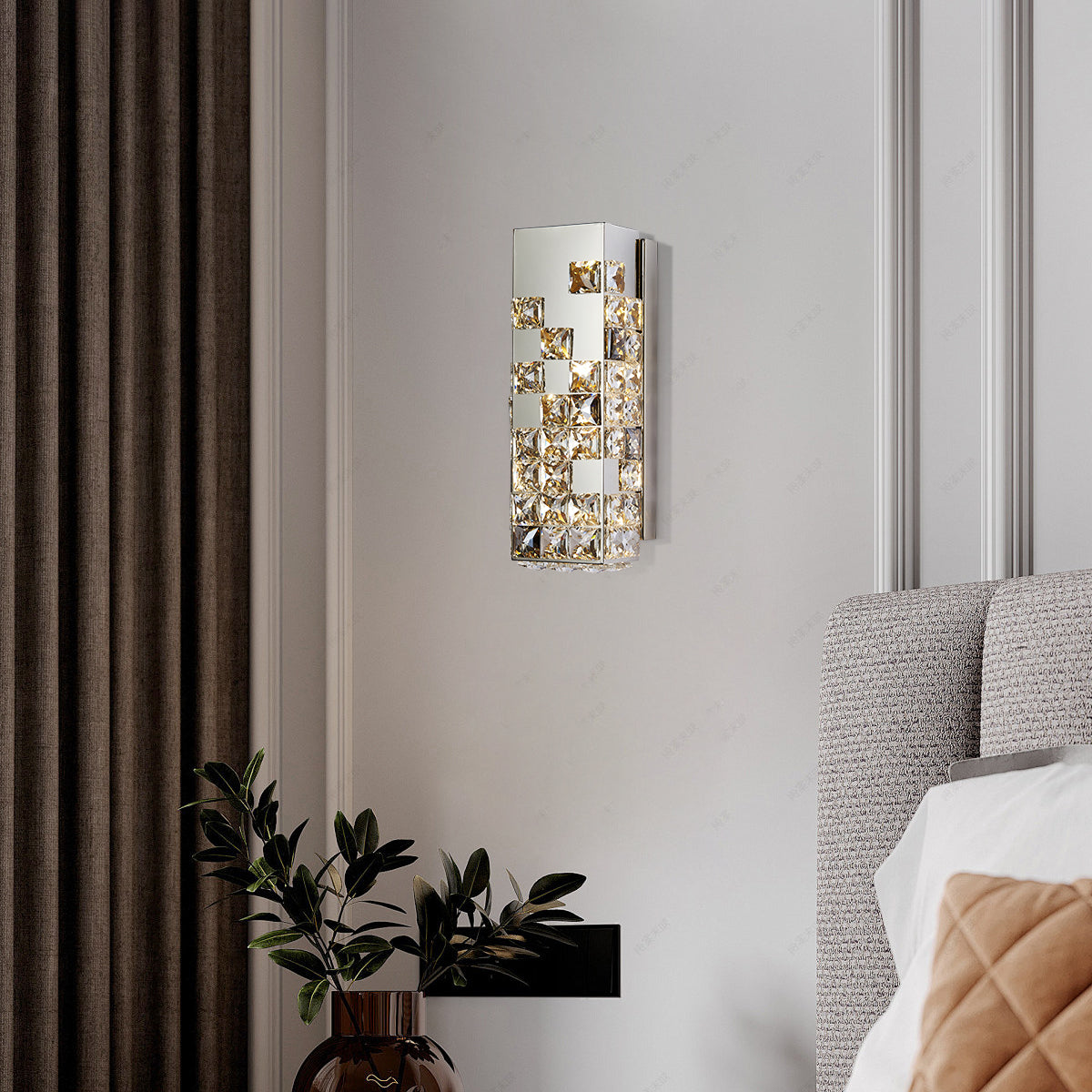 Halo K9 Crystal Wall Lamp